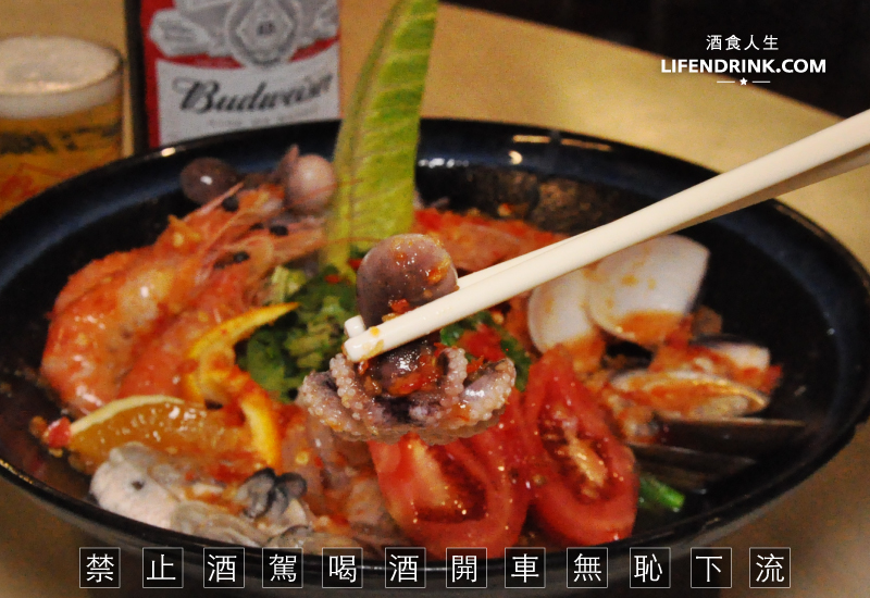 漁夫廚房 - 百威啤酒- 高雄-泰式海鮮沙拉- 章魚